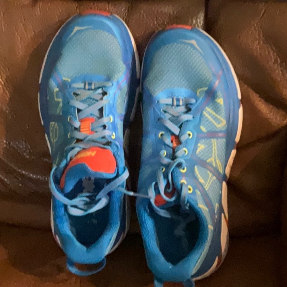 Hoka Infinite  running/ walking Blue and Red size 6 M